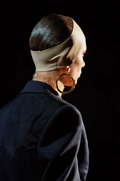 Look 14